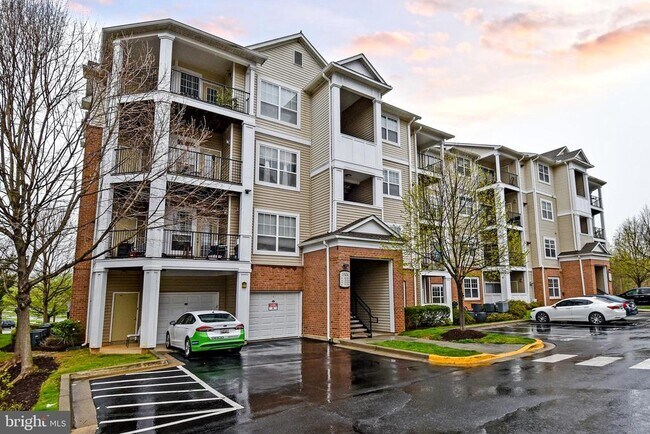 Building Photo - 13504 Derry Glen Ct