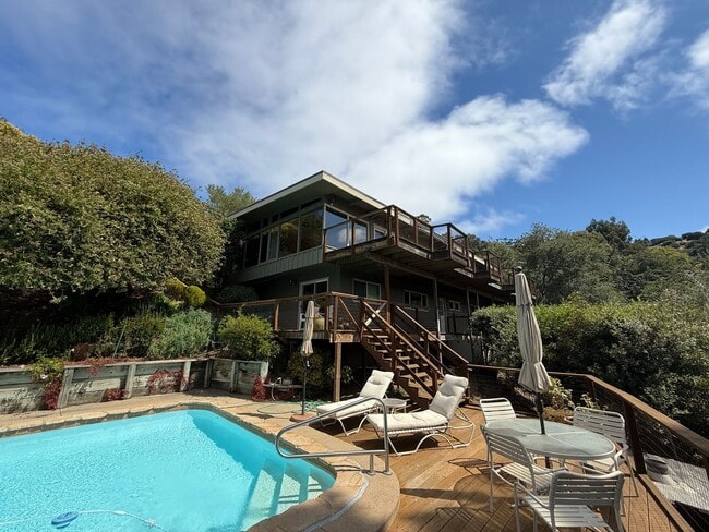 SPACIOUS FOUR BED / THREE BATH SAN RAFAEL... - SPACIOUS  FOUR BED / THREE BATH SAN RAFAEL...
