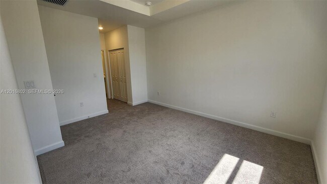 Building Photo - 2591 SE 25th Ter