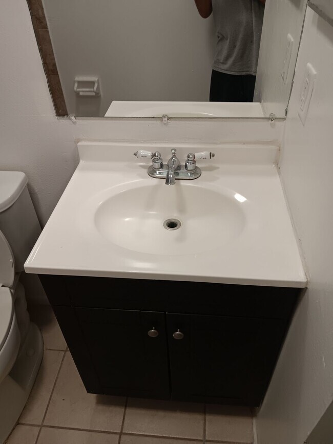 Building Photo - 5849 Crestmont St