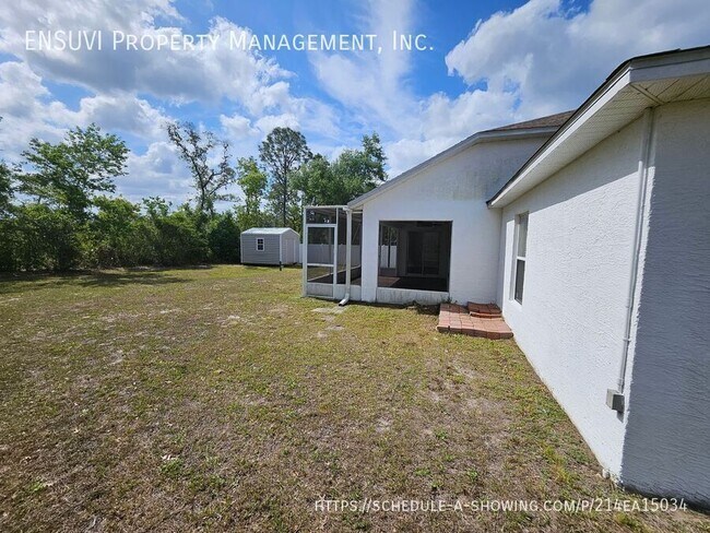 Building Photo - 2232 Fairview Rd