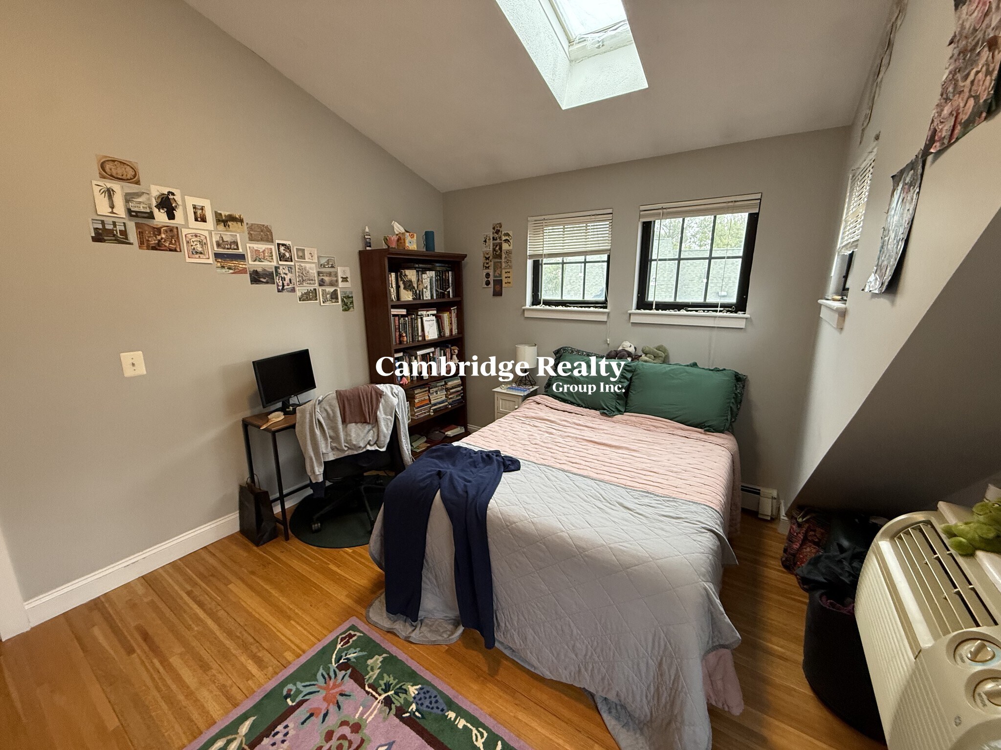 Building Photo - 241 River St