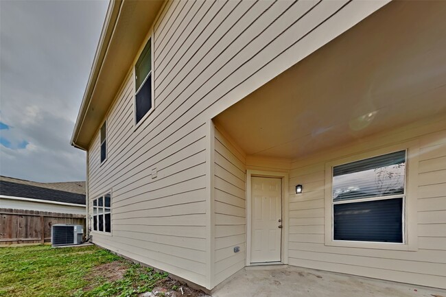 Building Photo - 11315 Harbour Lake Ct