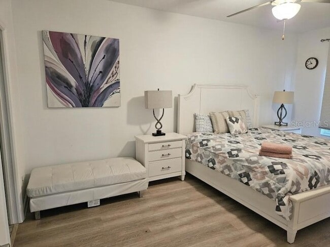 Building Photo - 6618 7th Ave Cir W