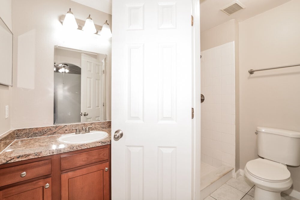 Building Photo - 12853 Parkbury Dr