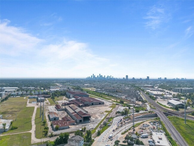 Building Photo - 8409 Hempstead Rd