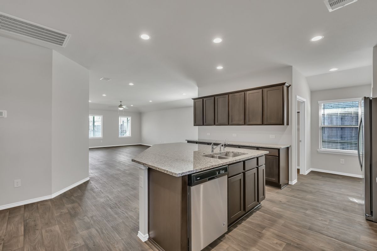 Building Photo - 6212 Hendricks Hbr Dr