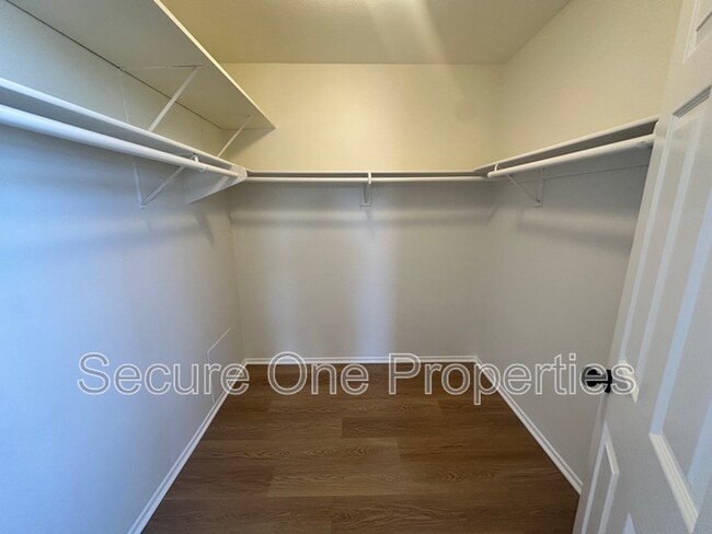 Building Photo - 1740 Amarelle St