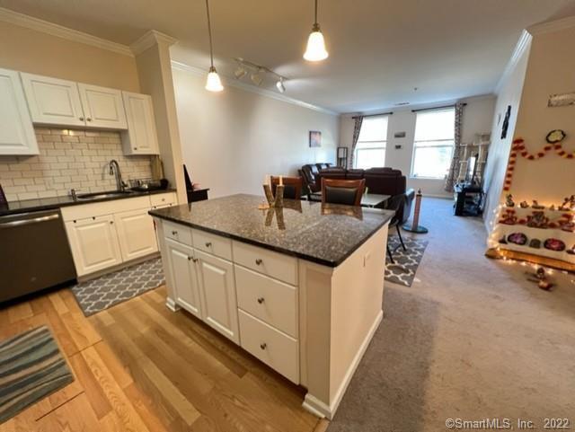 Building Photo - 25 Adams Ave