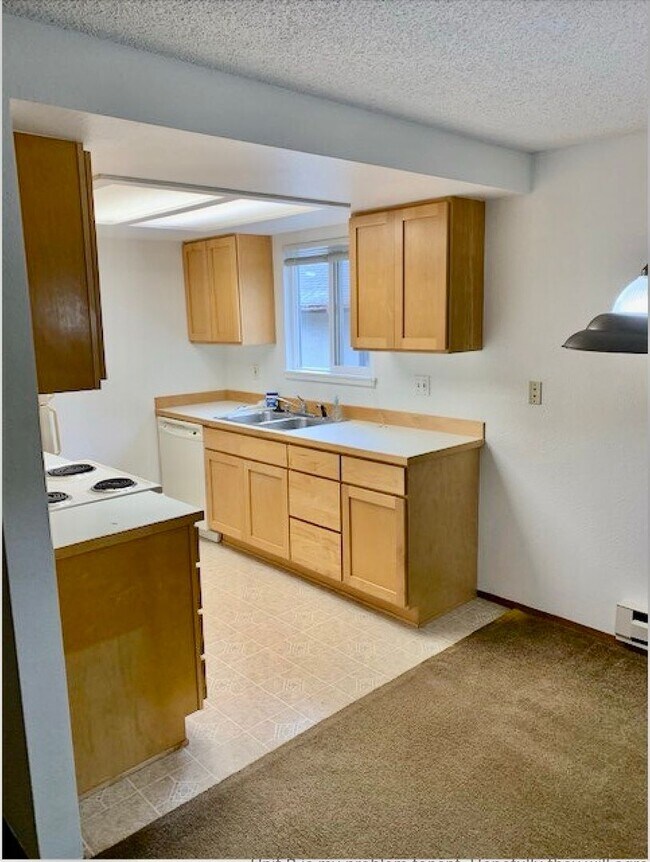 Building Photo - Carroll 4 Plex (LO)