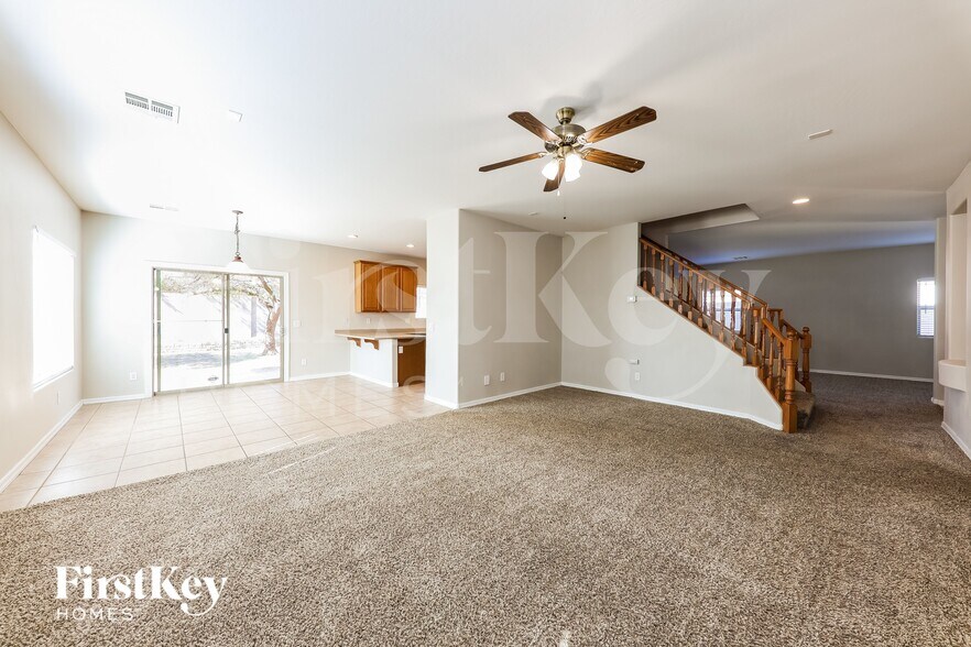Building Photo - 15608 N 172nd Ln