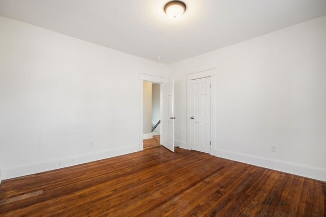 Building Photo - Spacious Corner-Lot Home on Carolina Ave