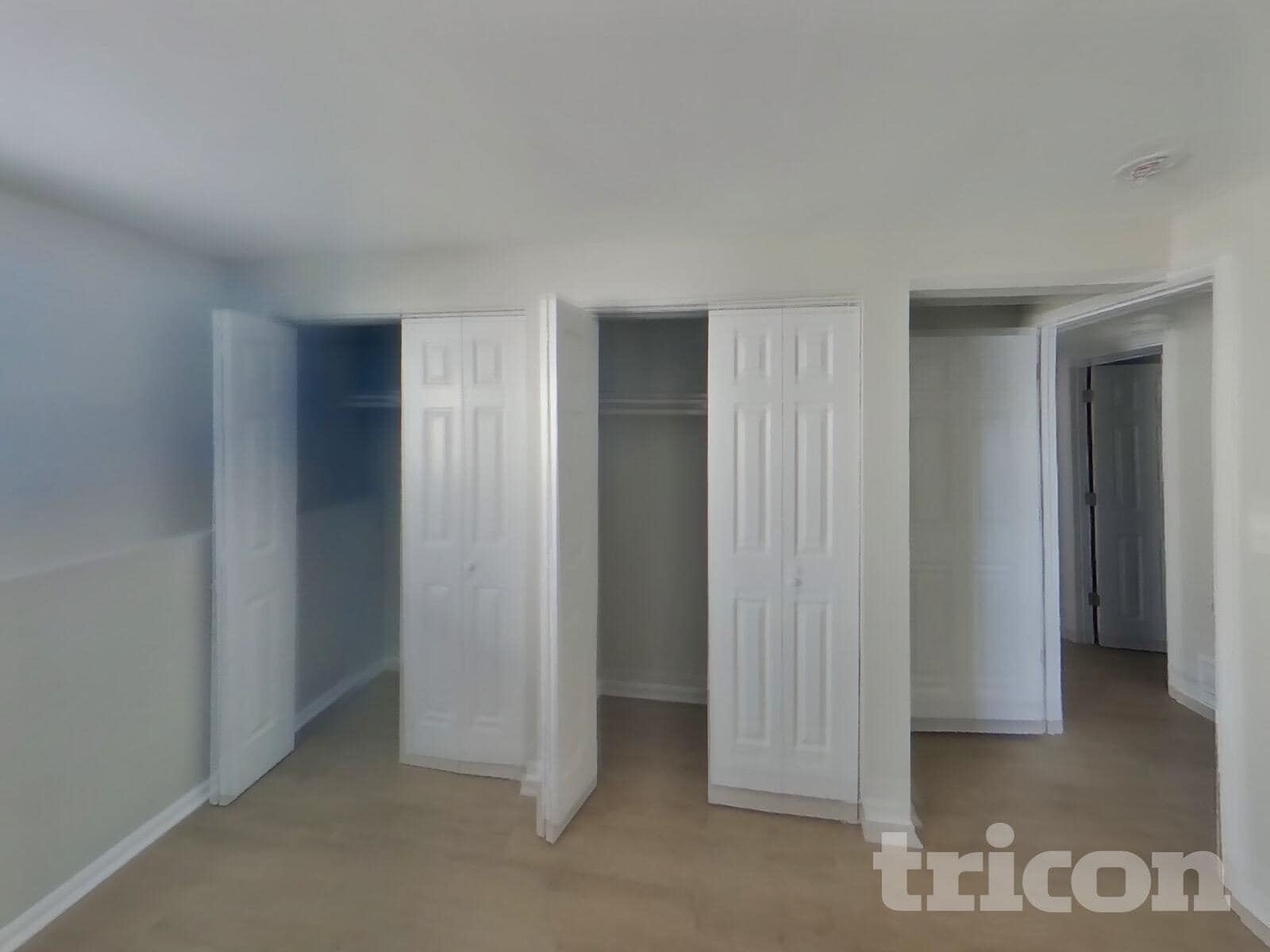 Building Photo - 6650 Brook Forest Dr