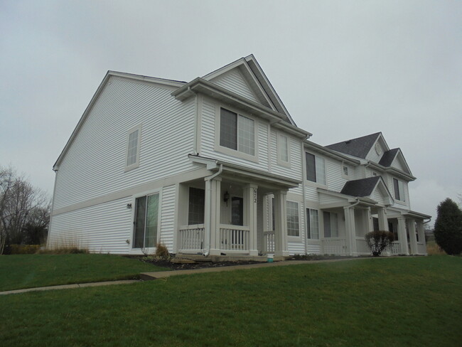 Building Photo - 674 Lincoln Station Dr