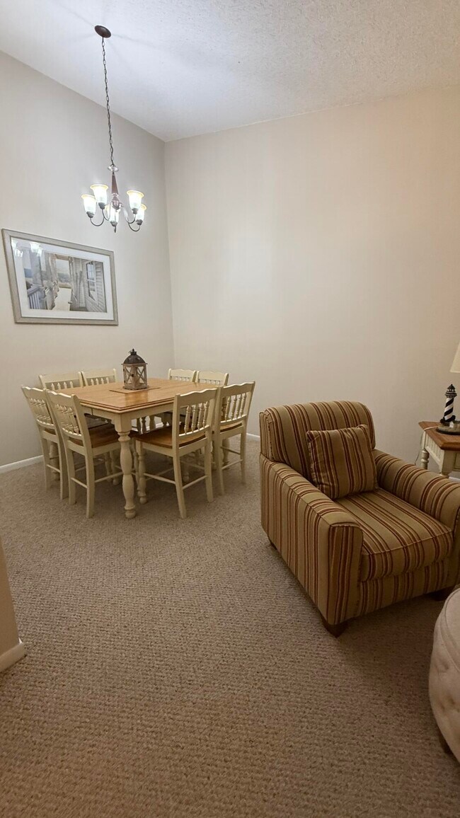 Building Photo - 6327 Chasewood Dr