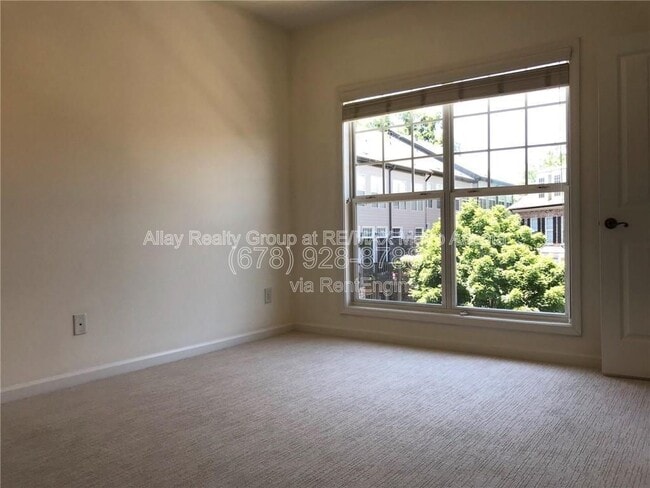 Building Photo - 2673 Rivers Edge Dr NE