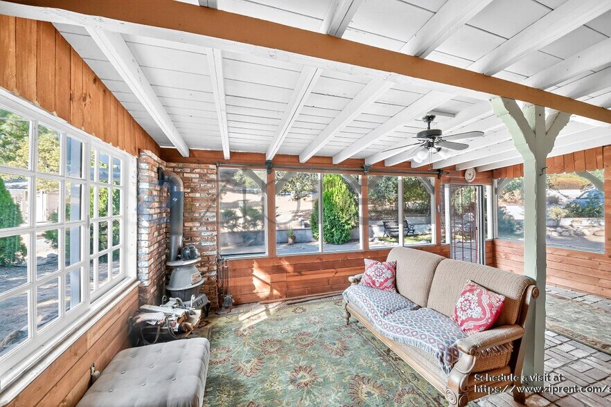 Building Photo - 15353 Iron Canyon Rd