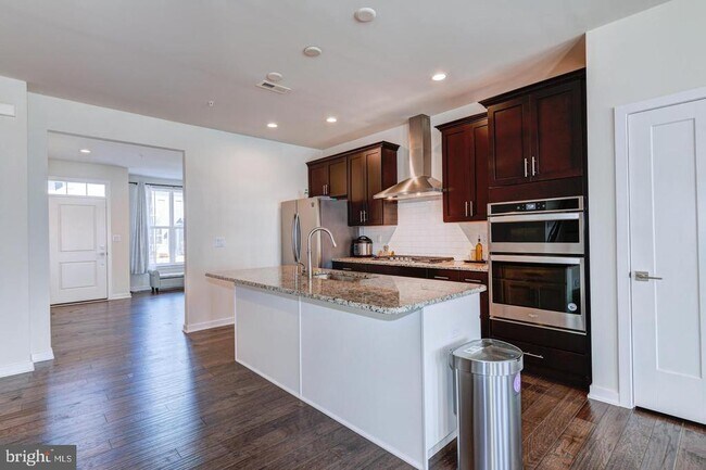 Building Photo - 204 Wynstone Ct