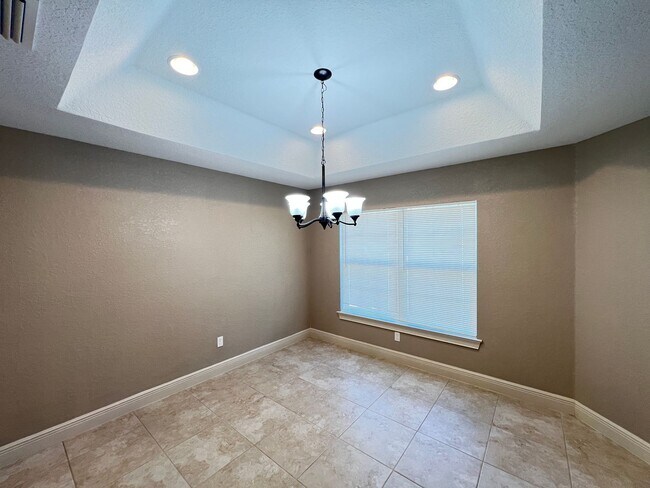 Building Photo - Beautiful 3 BD/2BA Home in Beautiful Ocklawaha!!!