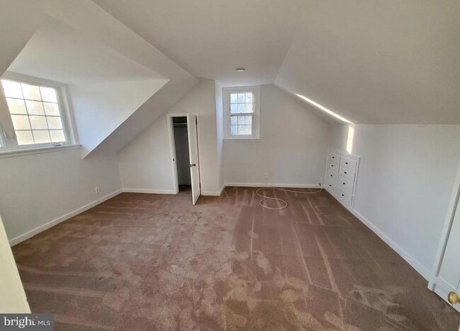 Building Photo - 409 S Ithan Ave