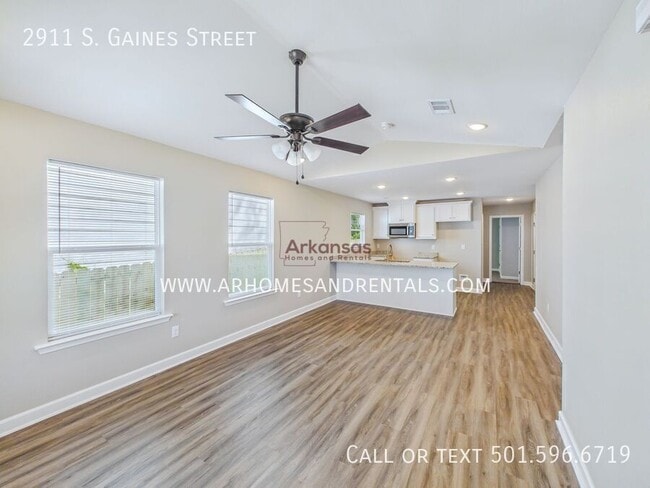 Building Photo - 2911 S Gaines St