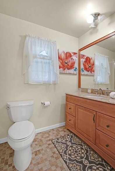 Building Photo - 405 Cunningham Way