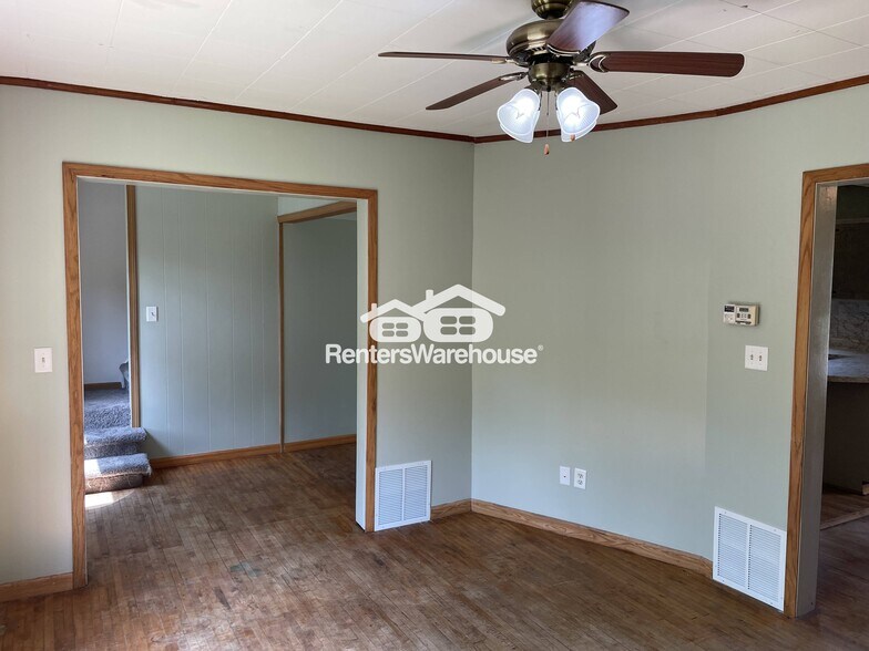 Building Photo - 1630 70th Ave