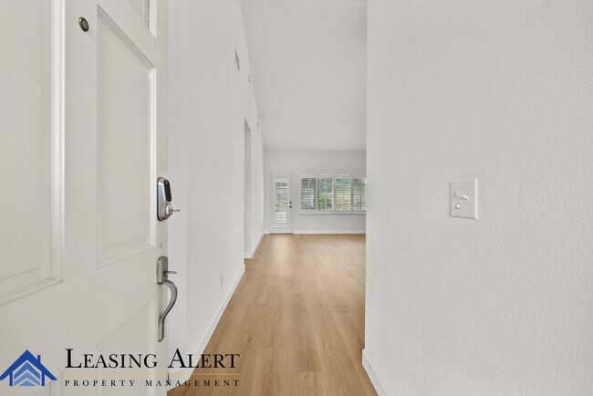 Building Photo - 23459 W Riversbridge Way