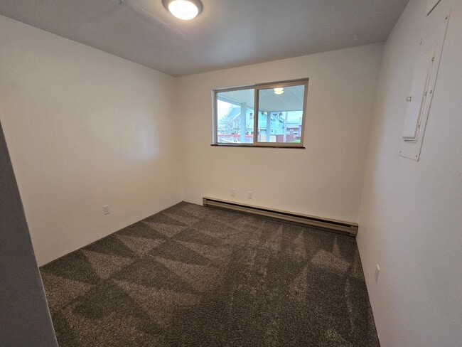 Building Photo - Tsoulouhas #1