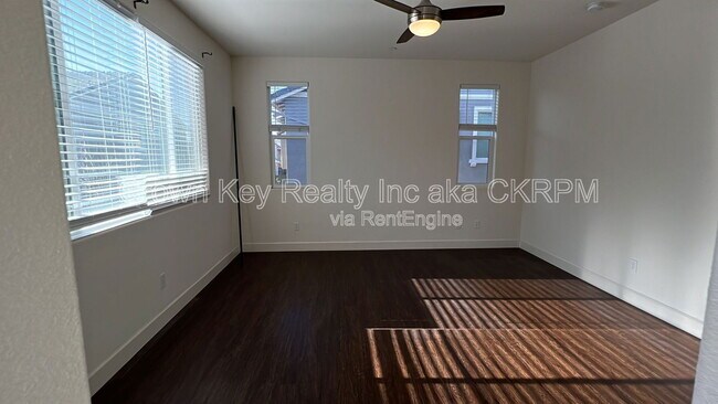 Building Photo - 448 Albertina Ave