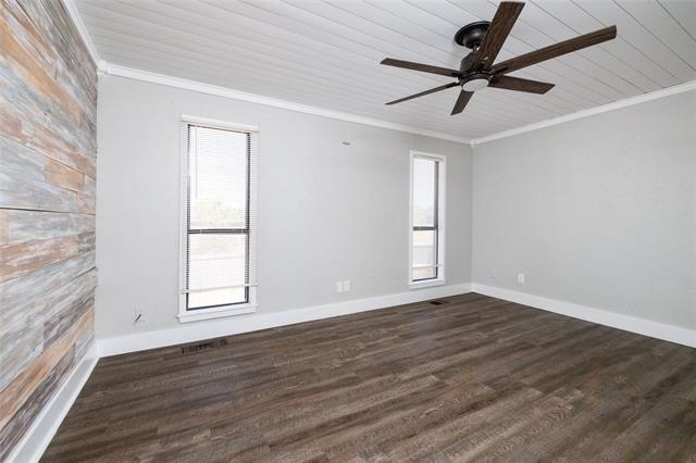 Building Photo - 134 Lakeshore Dr