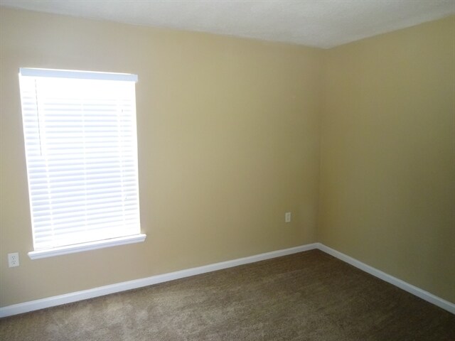 Building Photo - 160 Straw Pond Way