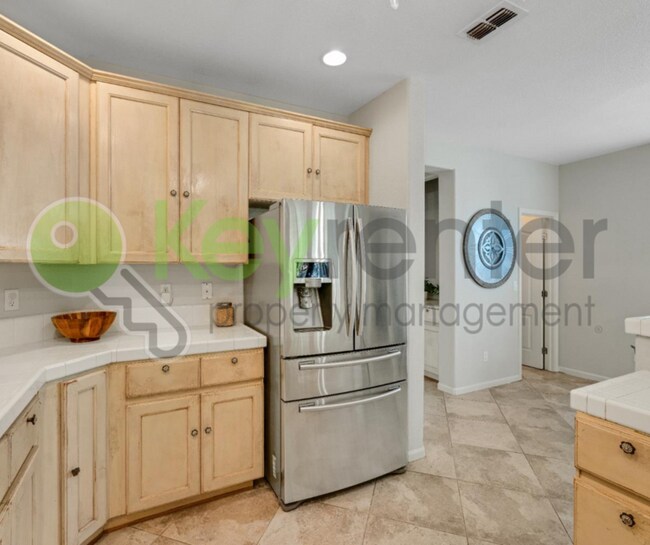 Building Photo - 209 Needle Ct