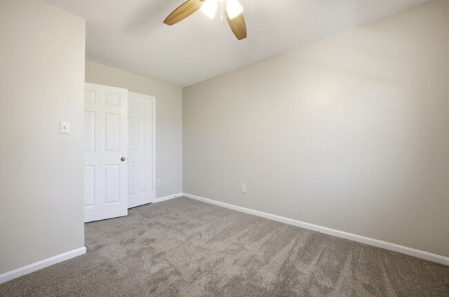 Building Photo - 2 Charles Parish Dr