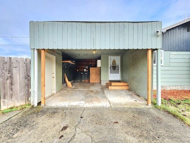 Building Photo - 6410 50th Dr NE