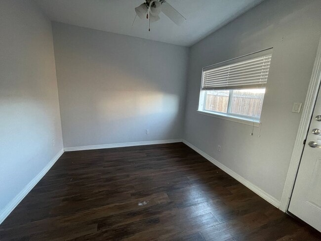 Building Photo - Lakeridge Townhomes - Unit 2211