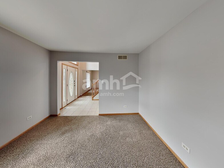 Building Photo - 1113 Geneva St