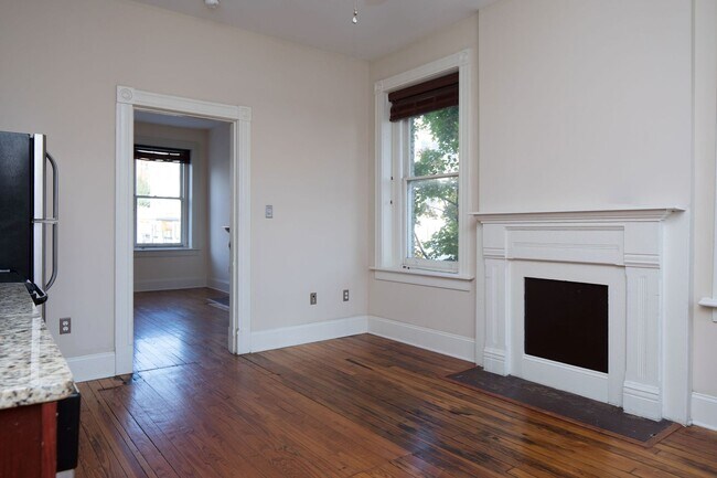 Building Photo - Marshall Adams Apt. 9