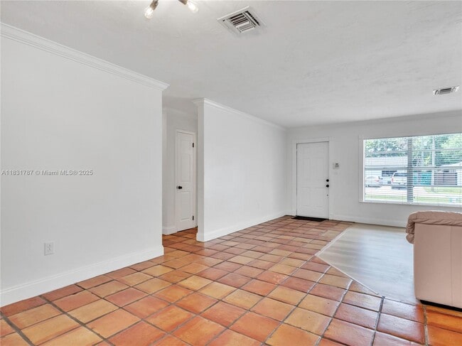 Building Photo - 10015 SW 85th Terrace