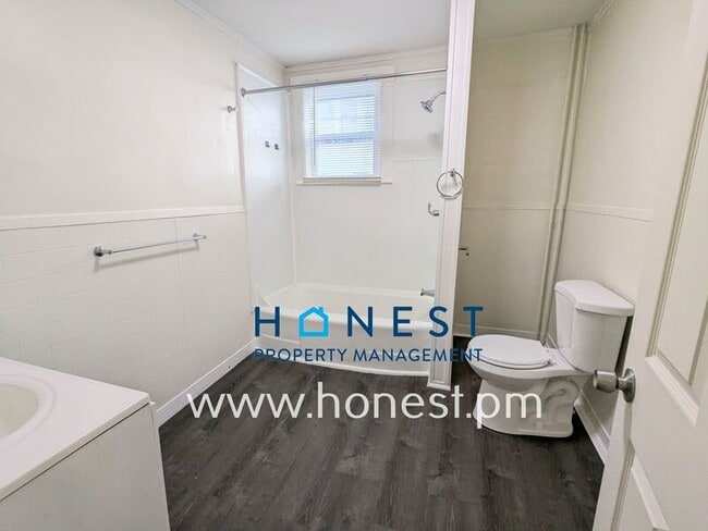 Building Photo - 30 Sewall St