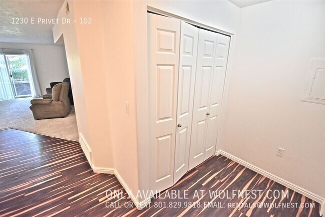 Building Photo - 1230 Privet Dr