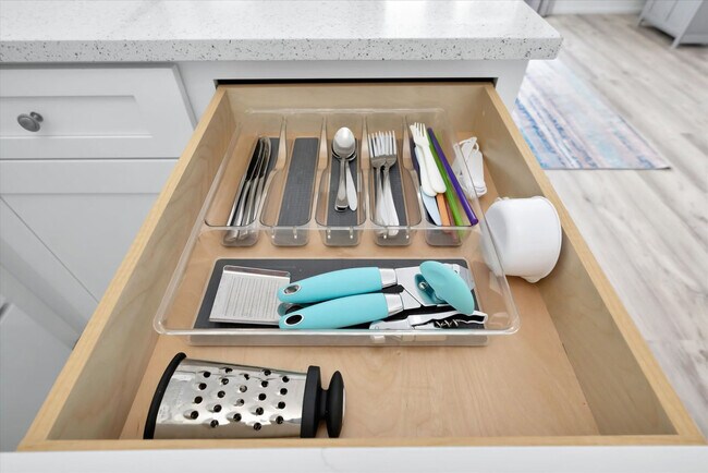 Building Photo - 711 E Gulf Blvd