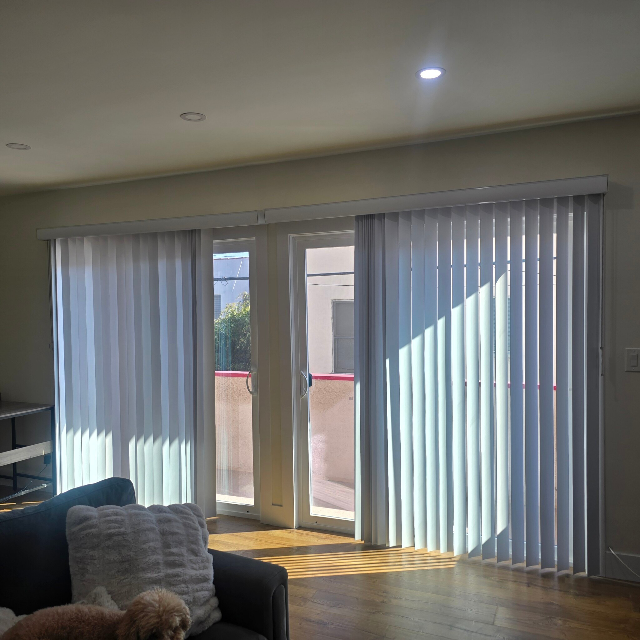 Building Photo - 916 S Sherbourne Dr