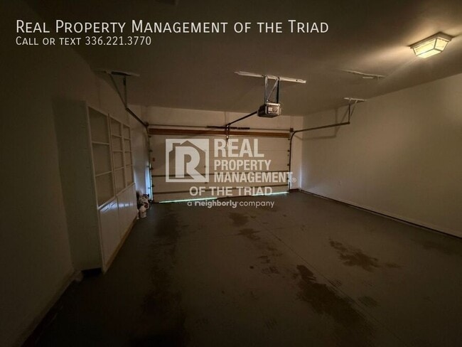 Building Photo - 6106 Boxelder Cove