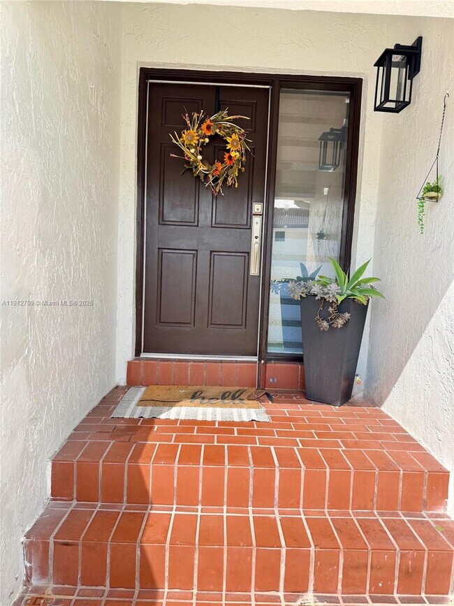 Building Photo - 1271 SW 124th Ct