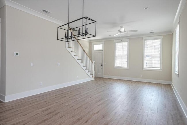 Building Photo - 1409 Jefferson St