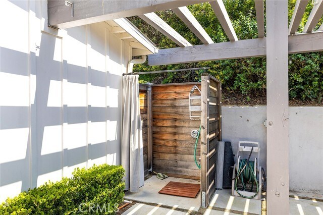 Building Photo - 30872 Marilyn Dr