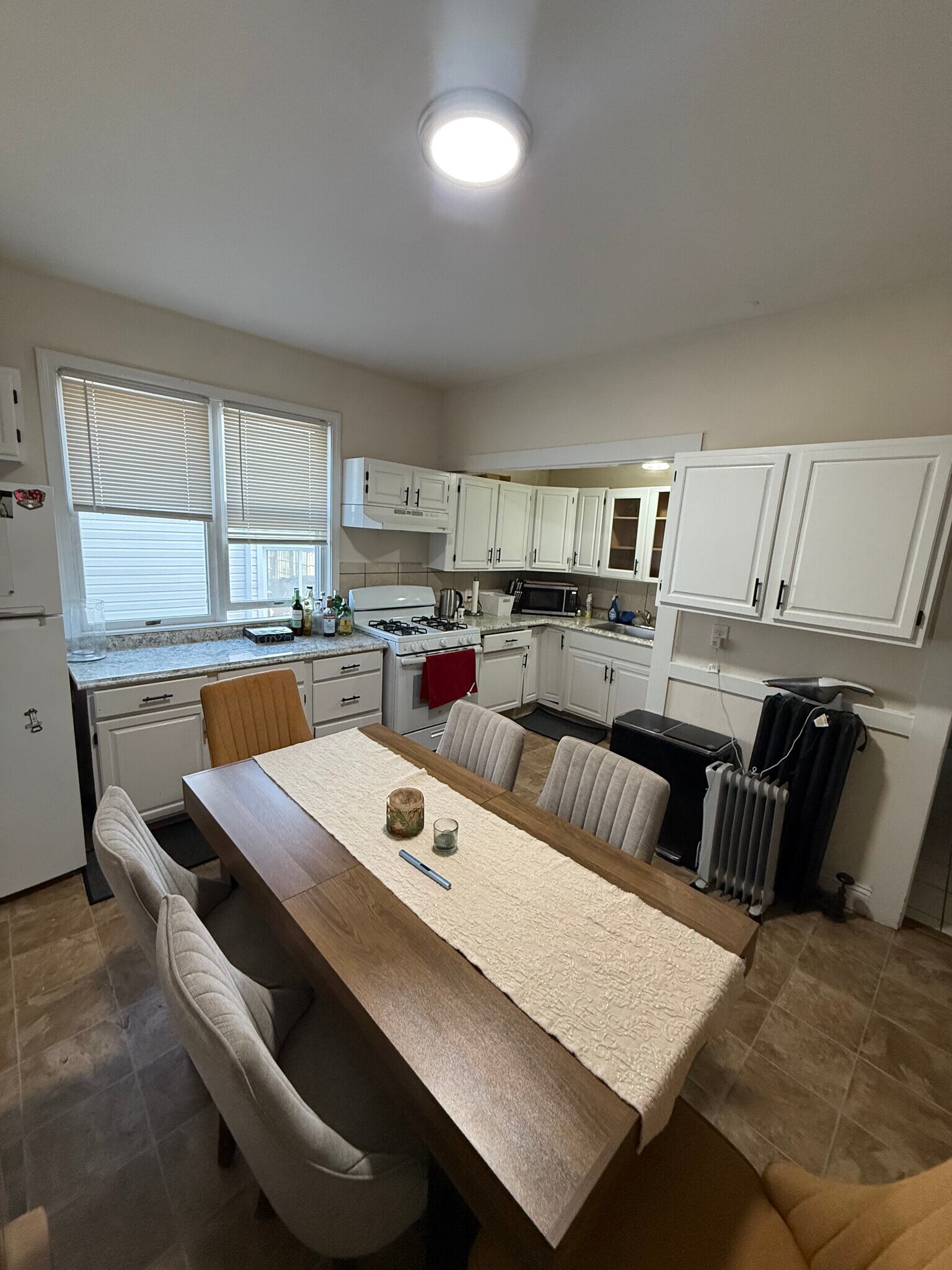 Building Photo - 57 Irving St