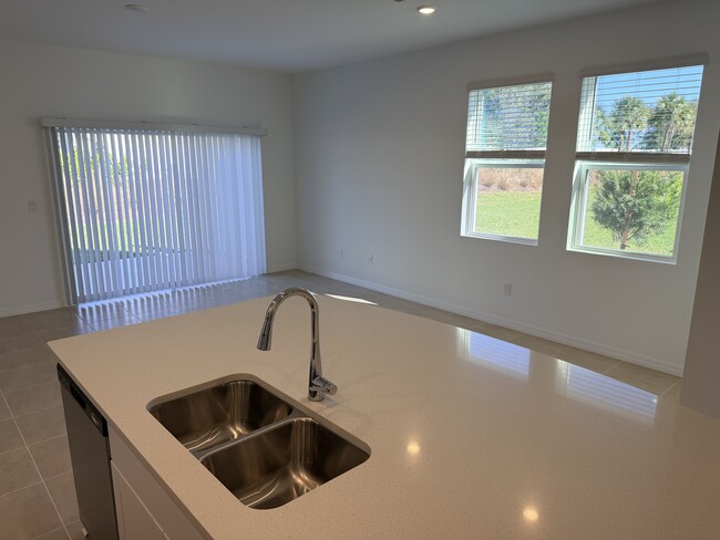 Building Photo - 16533 Bergamo Pl