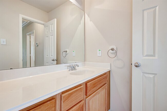 Building Photo - 12619 Colony Hill Ln
